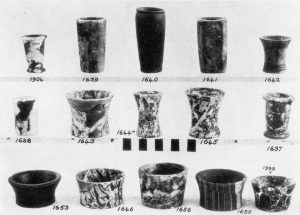 Platanos, stone vases.
