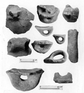 Tongefäßhenkel, F.O.: Nidri-Ebene.