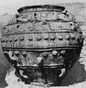 Middle Minoan II Knobbed Pithos at Phaistos