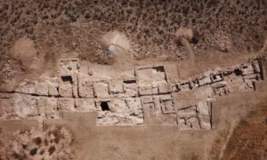 Μυκηναϊκή πόλη Πύλας: Το κράτος δεν την αναδεικνύει λόγω βρετανικών σφαιρών – Η αρχαιότερη οργανωμένη βιβλιοθήκη της Μεσογείου